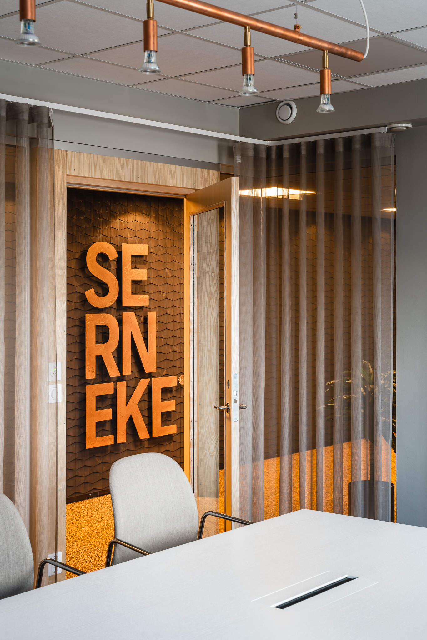 JW 200528 105817 WEBB JWE